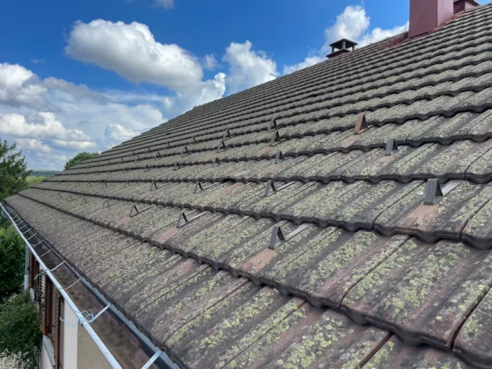 Diagnostic de toiture par un artisan &agrave; Lons-le-Saunier